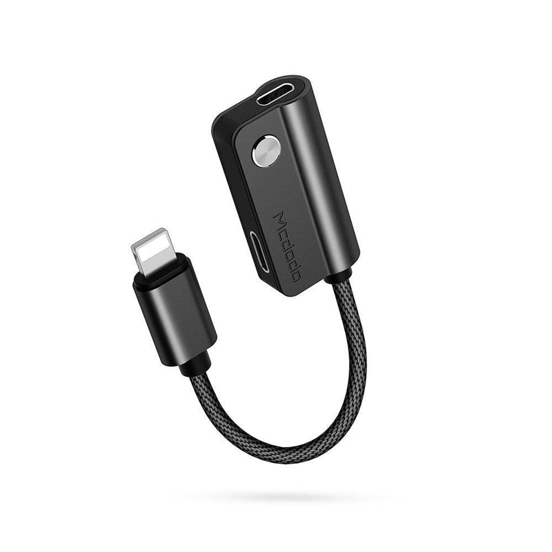 Mcdodo CA-4701 Lightning (Non MFI) till dubbla Lightning adapter för att kunna lyssna på musik och ladda din enhet samtidigit, 10cm kabel